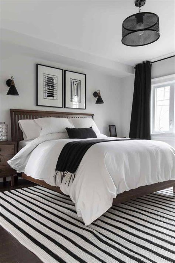 10 Stunning Black-and-White Bedroom Ideas for Kids