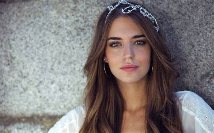 A beautiful picture of Clara Fernandez