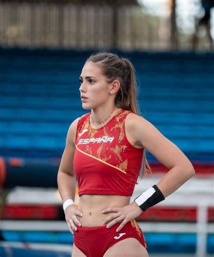 A picture of Clara Fernandez while training