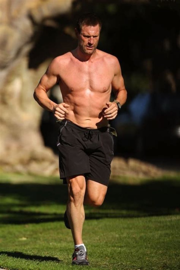 Aaron Eckhart Workout Routine Celebrity Sizes