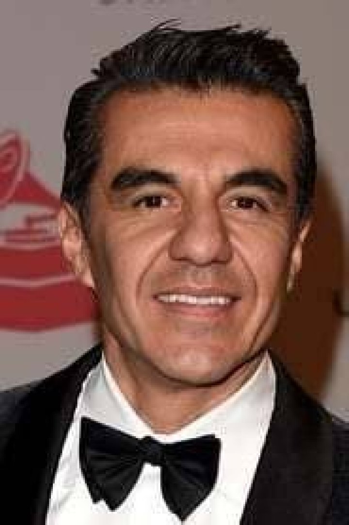 Adrián Uribe Fan Casting