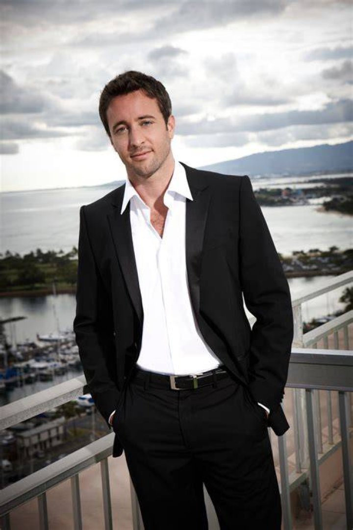Alex O'Loughlin Alex O'Loughlin