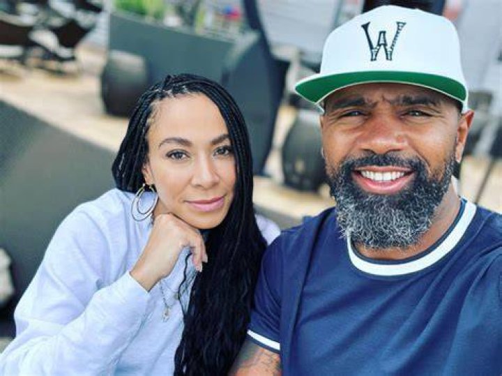 April Dixon Woodson: Wiki (Charles Woodson’s Wife), Bio, Age, Family, Net Worth