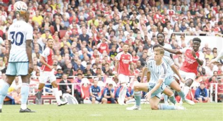 Arsenal hold off Forest, Brighton teach Luton a Premier League lesson