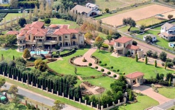 Basetsana and Romeo Kumalo Basetsana and Romeo Kumalo