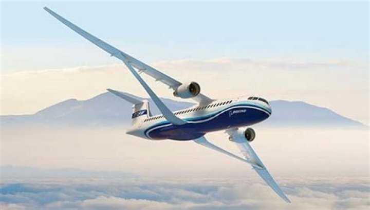 Boeing unveils transonic truss-braced wing and BBJ 777X designs