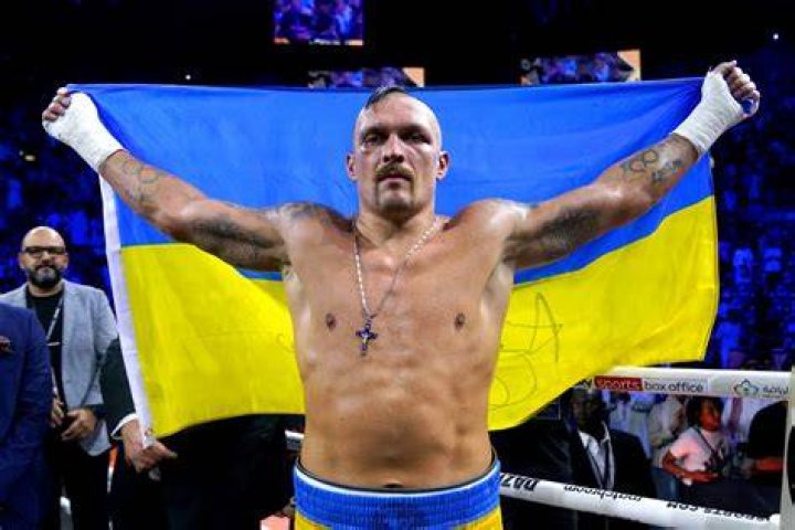 Boxing champion Oleksandr Usyk offers to help Anthony Joshua in blockbuster fight against Tyson Fury