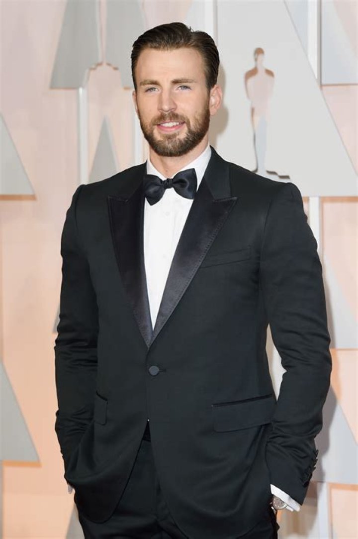 Chris Evans at the Oscars 2019 POPSUGAR Celebrity