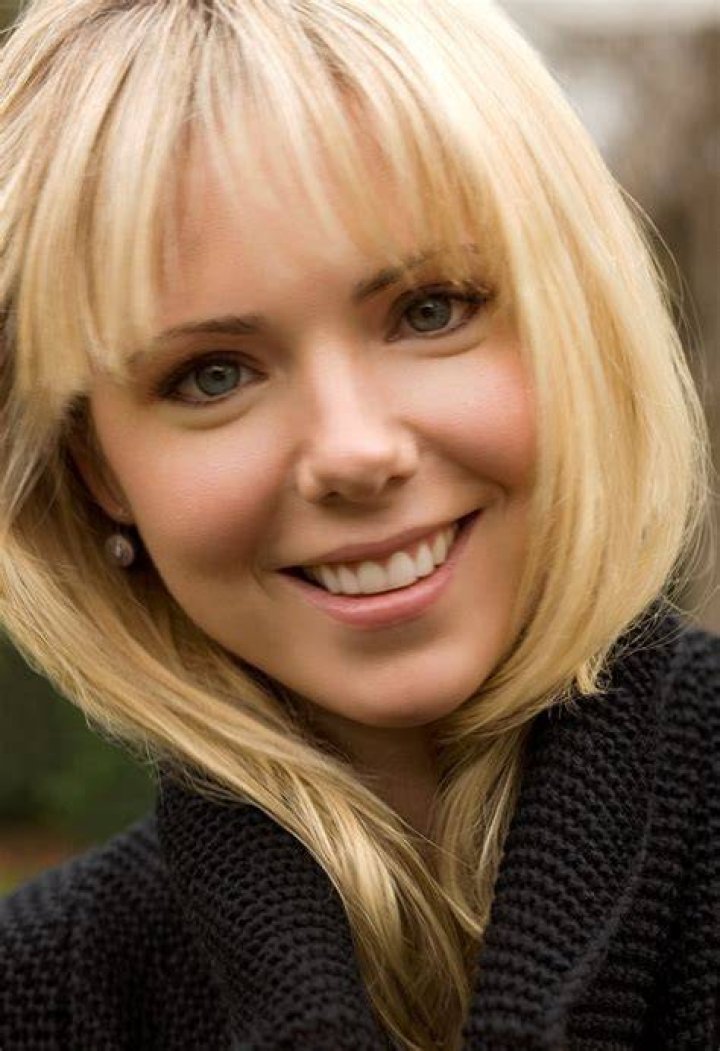 Collette Wolfe as Vixey in Fox and the hound 3