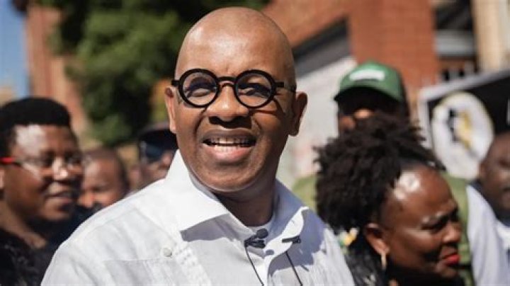 Dali Mpofu Dali Mpofu