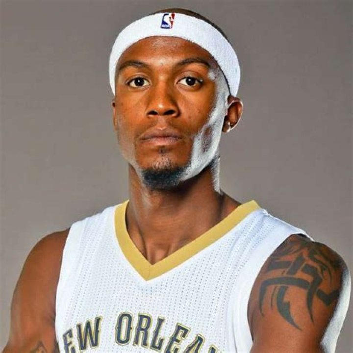 Dante Lamar Cunningham net worth