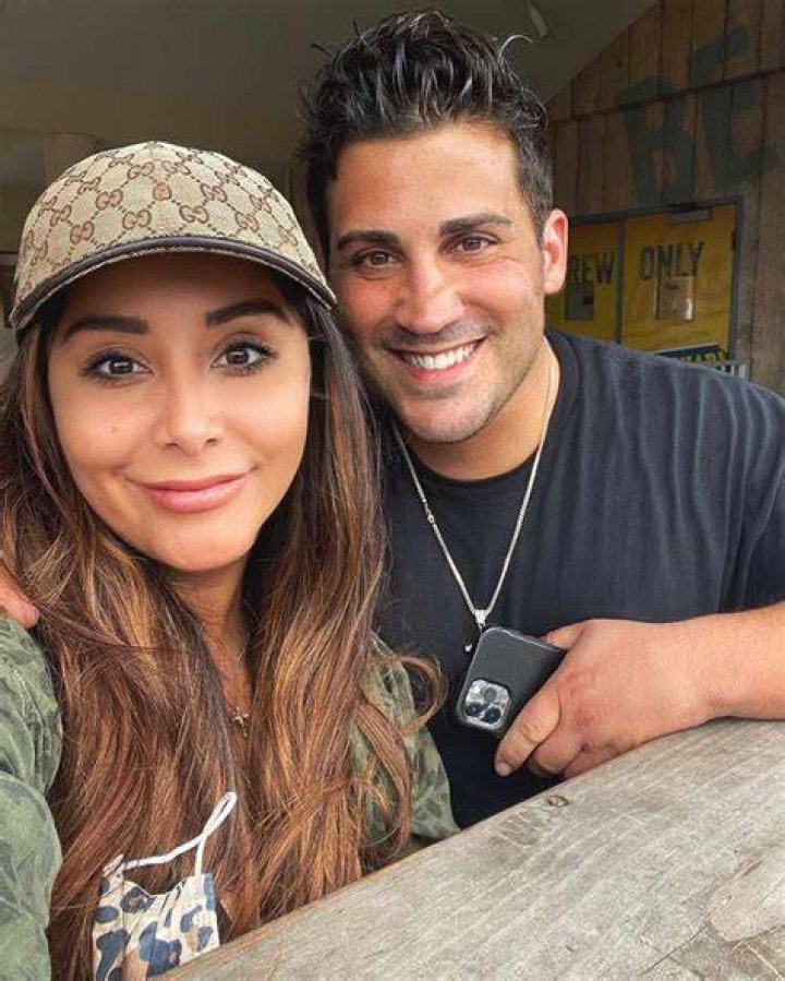 Did Snooki's Hubby Jionni LaValle Cheat?! Get the Truth