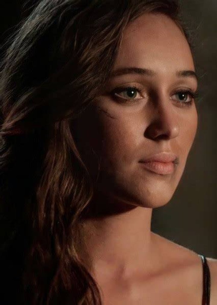 Fan Casting Alycia Debnam-Carey as Julia Wicker in The Magicians on myCast