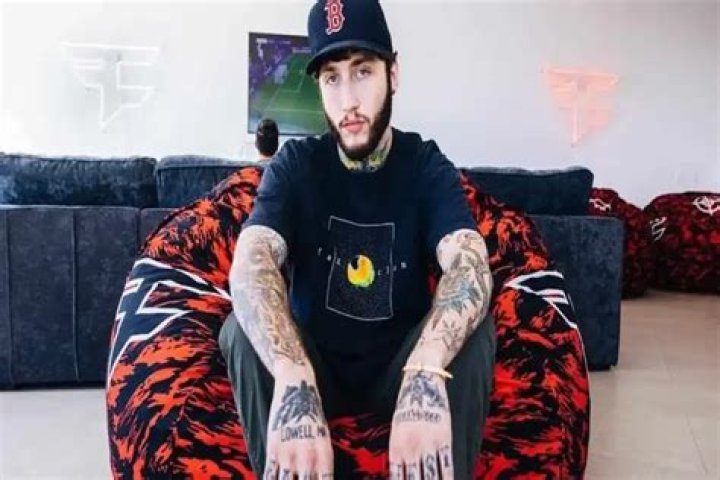 Faze Banks height