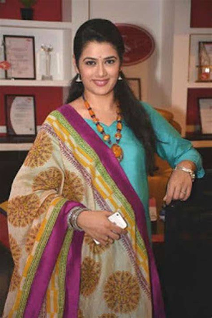 Girija Oak Age, Net Worth, Affairs, Height, Bio and More