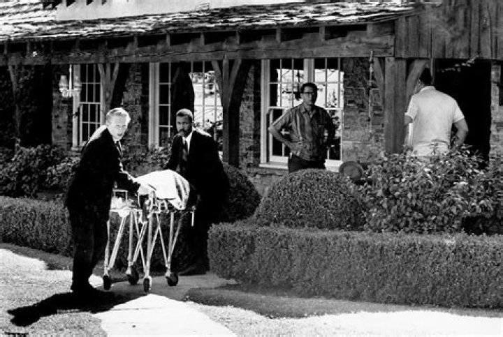 Grisky crime scene pictures of murder victims from 1930s NYC Daily