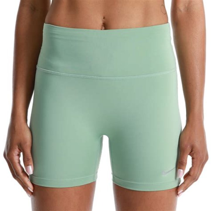 high rise 4-inch short