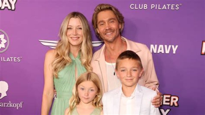 Holly Murray Net Worth, Age, Height, Weight, Family, Wiki 2024