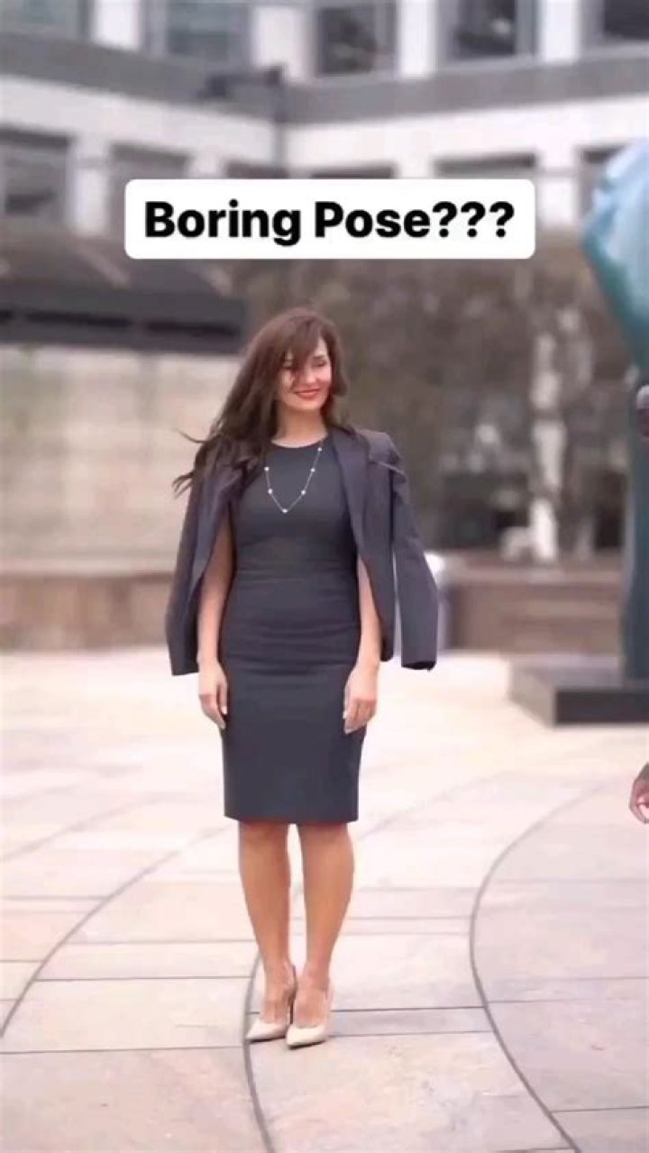 How to pose so you don't look fat How to pose so you don't look fat