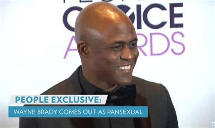 Is Wayne Brady Gay, Does He Have A Wife And What Is His Net Worth?