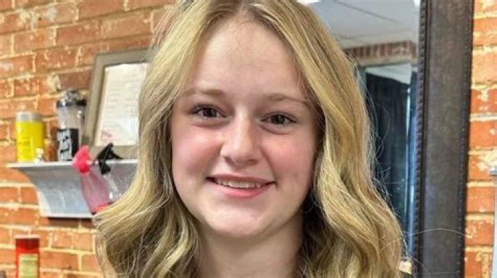 Kayleigh Smith Car Accident; Troy High School Senior And Member Of The Powerlifting And Football Team, Kayleigh Smith Passes Away In A Fatal Accident