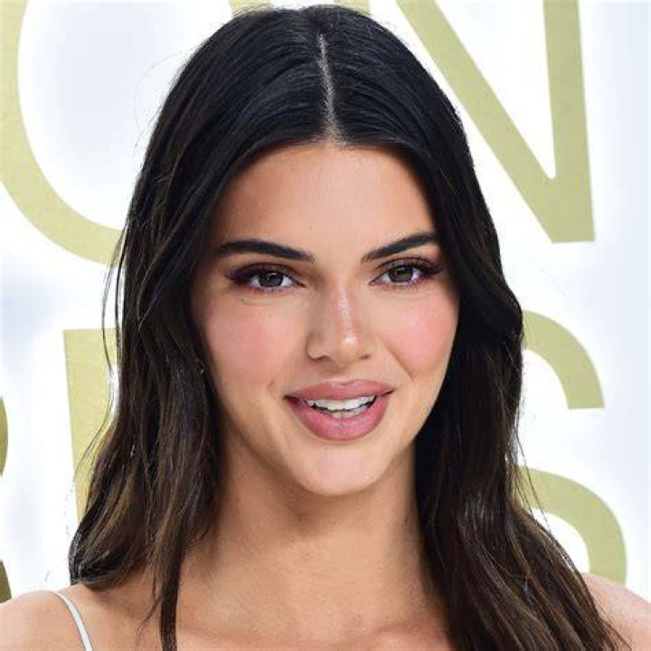Kylie Jenner's Snap of Kendall Deserves a Visit From the Tooth Fairy