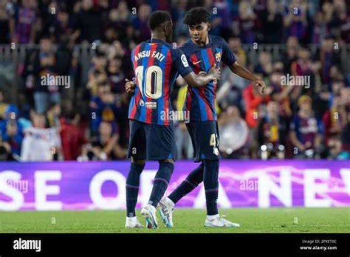 Lamine Yamal, Barcelona, Debut, Camp Nou