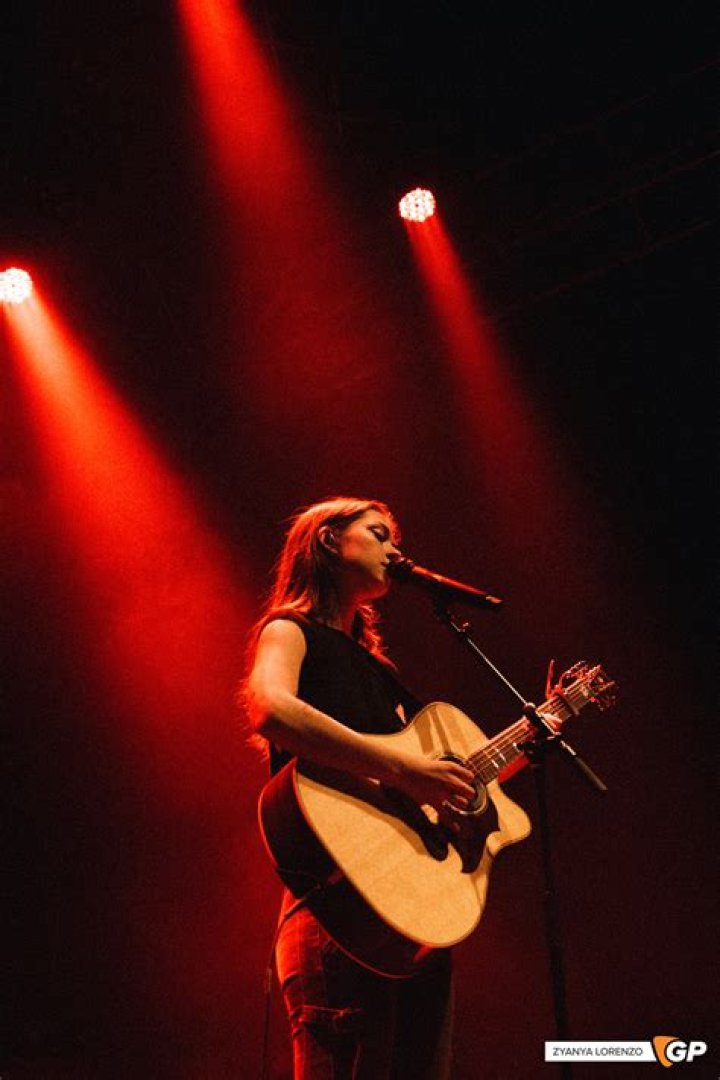 Lizzy McAlpine Live At The Wiltern Theatre &mdash; Unpublished
