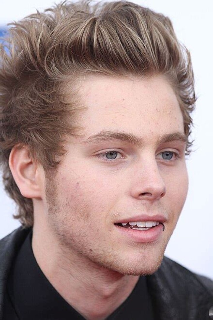 Luke Robert Hemmings Image