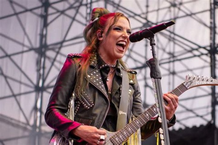Lzzy Hale Bio and Net Worth