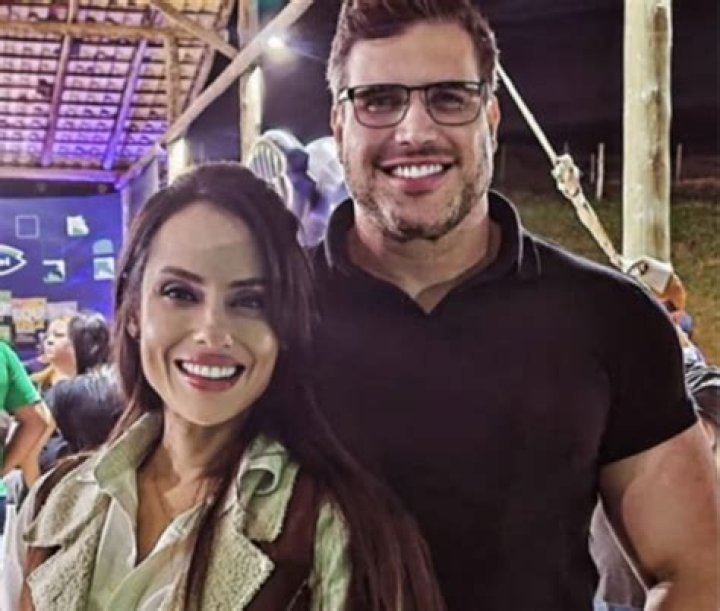 Maria da Gra&ccedil;a e Cleomar Lima Revista VLK