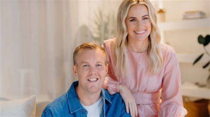 Matty McLean and Jenny-May Clarkson shared a sweet moment on the final Breakfast show of 2023. Photo / TVNZ