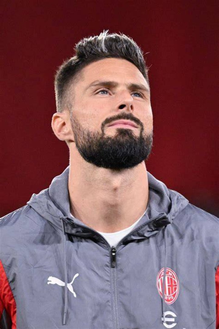 Olivier Giroud's salary, house, cars, contract, net worth, age, stats, latest news