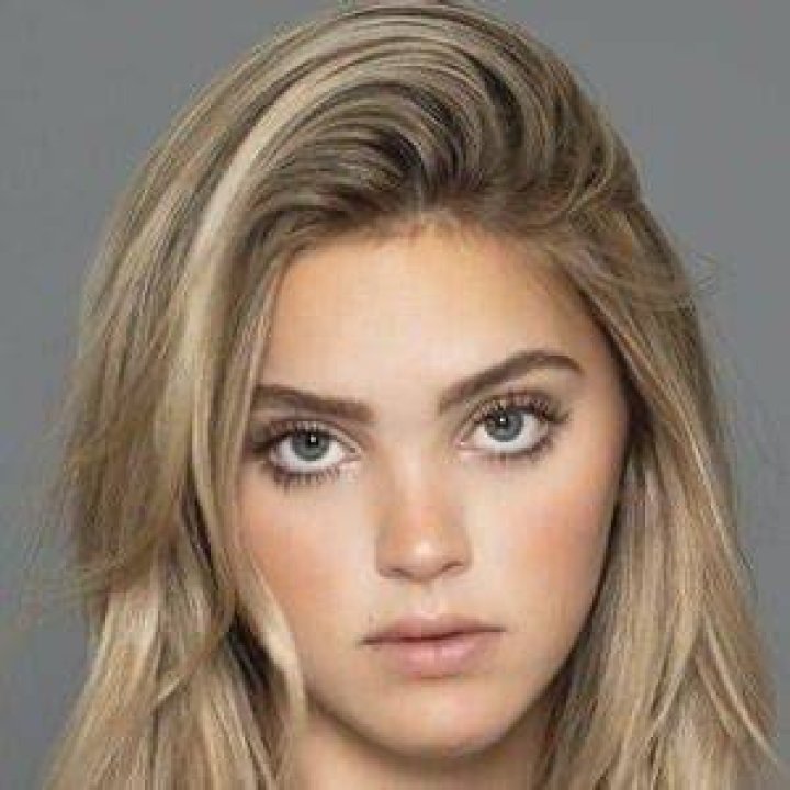 Paige Mackenzie age