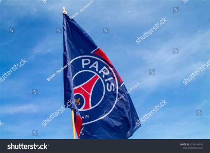 Paris Saint-Germain football club will apply for the call for tenders launched by the State to sell the Stade de France Paris Saint-Germain football club will apply for the call for tenders launched by the State to sell the Stade de France