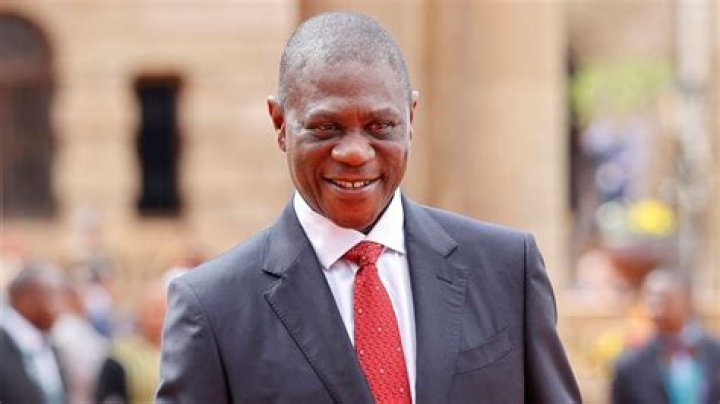 Paul Mshatile's VIP Protection Unit, victim target Bheki Cele Paul Mshatile's VIP Protection Unit, victim target Bheki Cele