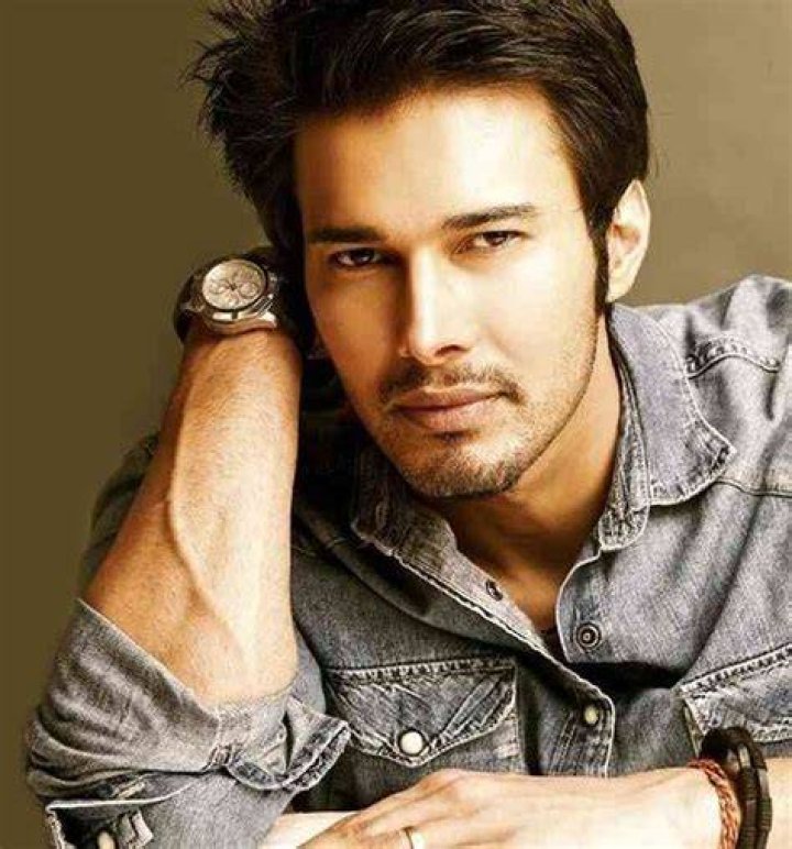 Rajneesh Duggal Affairs, Net Worth, Age, Height, Bio and More