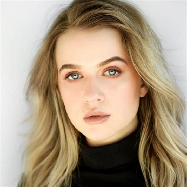 Roan Curtis age, height, wiki, net worth, bio, movies and TV shows