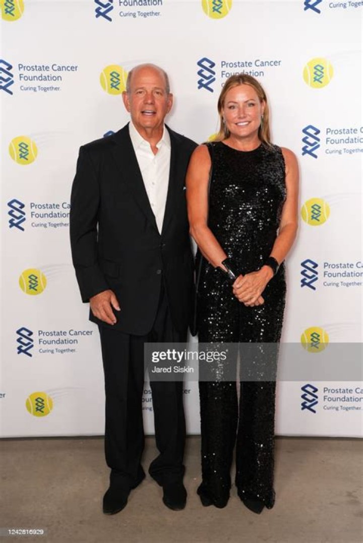 Robert S. Taubman Net Worth, Age, Height, Wife, Family, Wiki 2024