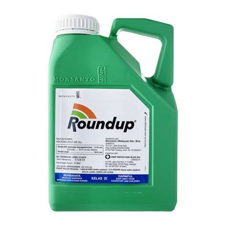 Roundup herbicide, a product of Monsanto, is displayed on a store shelf in St. Louis. Photo / AP