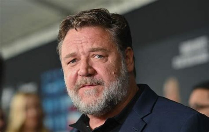 Russell Crowe - Age, Bio, Birthday, Family, Net Worth