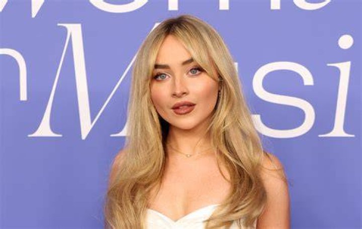 Sabrina Carpenter announces deluxe edition of &lsquo;Emails I Can&rsquo;t Send