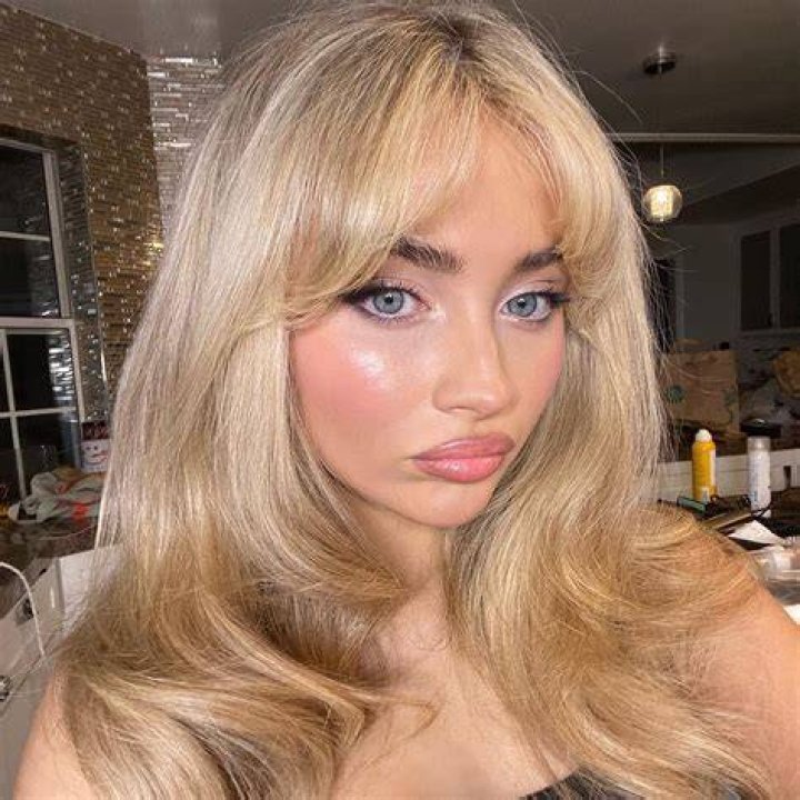 Sabrina Carpenter Dyed Her Hair And Is Now A