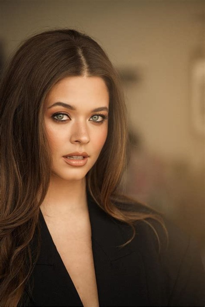 Sasha Pieterse biography Sasha Pieterse biography