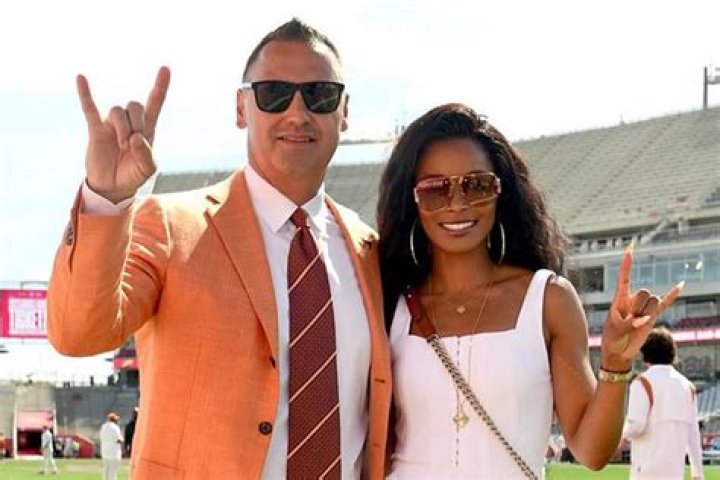 steve sarkisian's current wife steve sarkisian's current wife