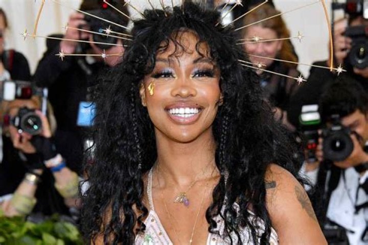 SZA Says the Success of New Album 'SOS' Is 'Scary'