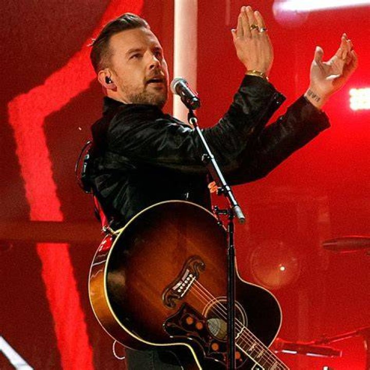 T.J. Osborne Celebrates 2021 CMA Awards Win By Kissing His Boyfriend