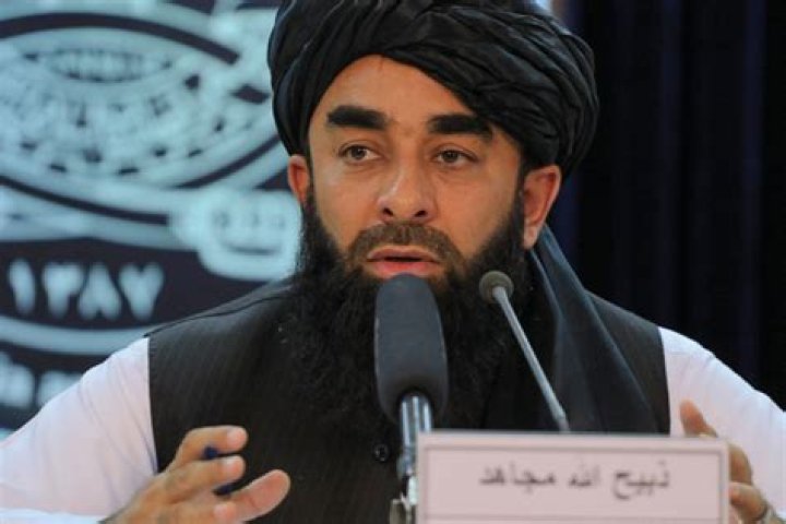 Taliban spokesman Zabihullah Mujahid speaks at his first news conference, in Kabul, Afghanistan. Photo / AP
