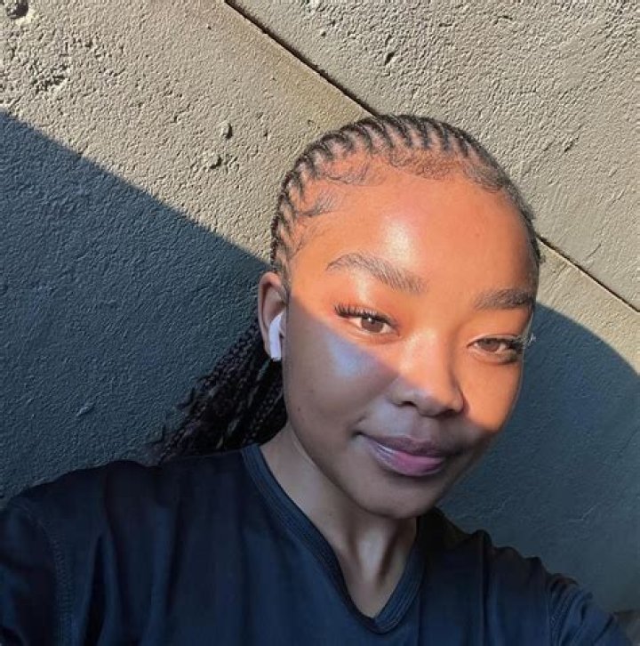 TikTok shows woman in Johannesburg getting out of moving car TikTok shows woman in Johannesburg getting out of moving car