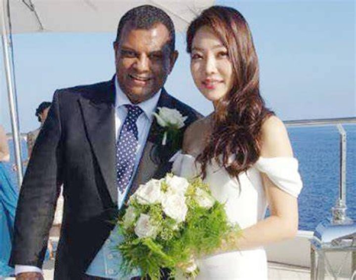 Tony Fernandes’s Wife: Meet Chloe Kim + His Divorce